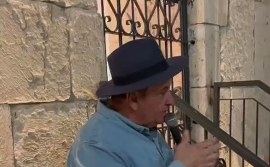 הגאולה מתעכבת על התרומות והמעשרות — כך קובע מלאכי הנביא